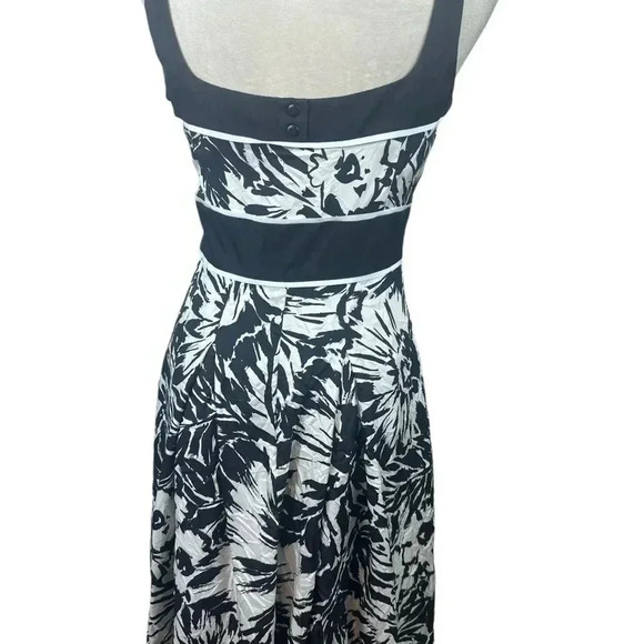 White House Black Market silk dress size 4 - Picture 4 of 11